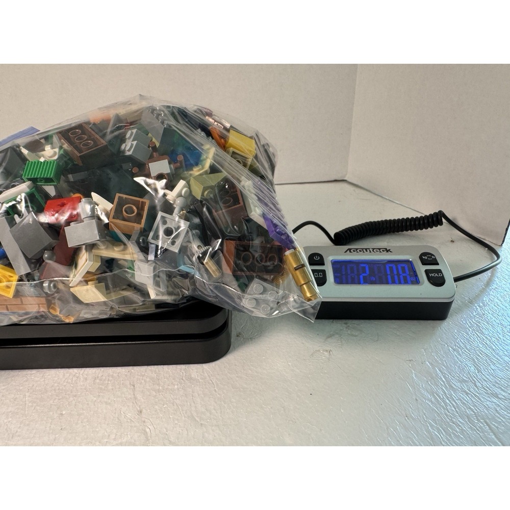 LEGO - 2 Pounds Random Bulk Lot Bricks And Pieces.  Bags Will Be Picked Randomly - Picture 7 of 9